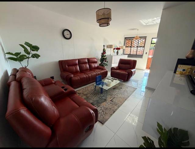 3 BEDROOM APARTMENT FOR SALE IN ARCADIA